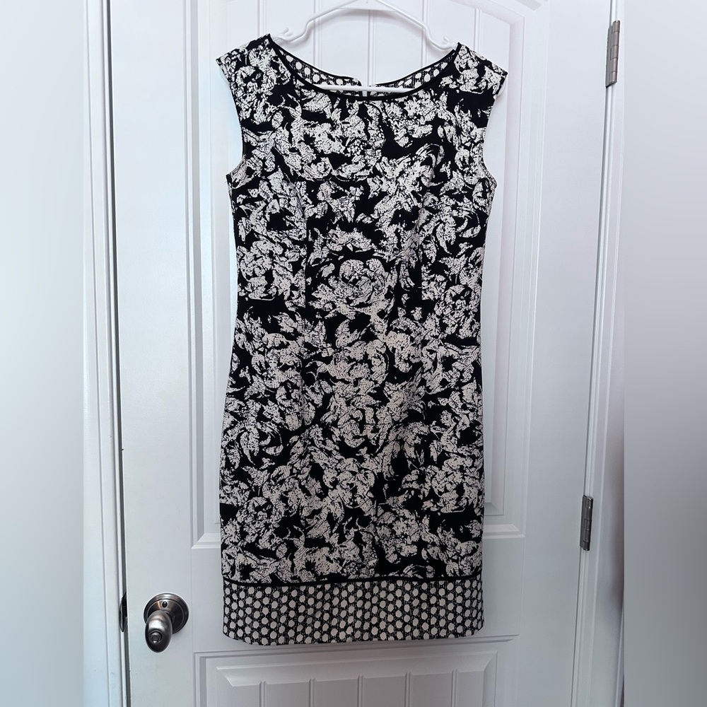 Ann Taylor Black and Cream Leaf Print Midi Dress